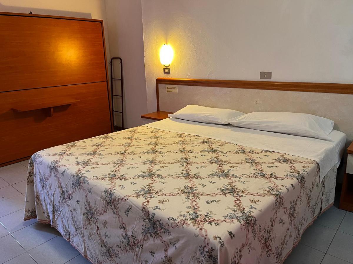 Hotel Zucconi Montecatini Terme Extérieur photo